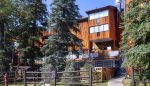 Lionshead Center offers Ski Lockers, Heated Pool, Private Covered Parking